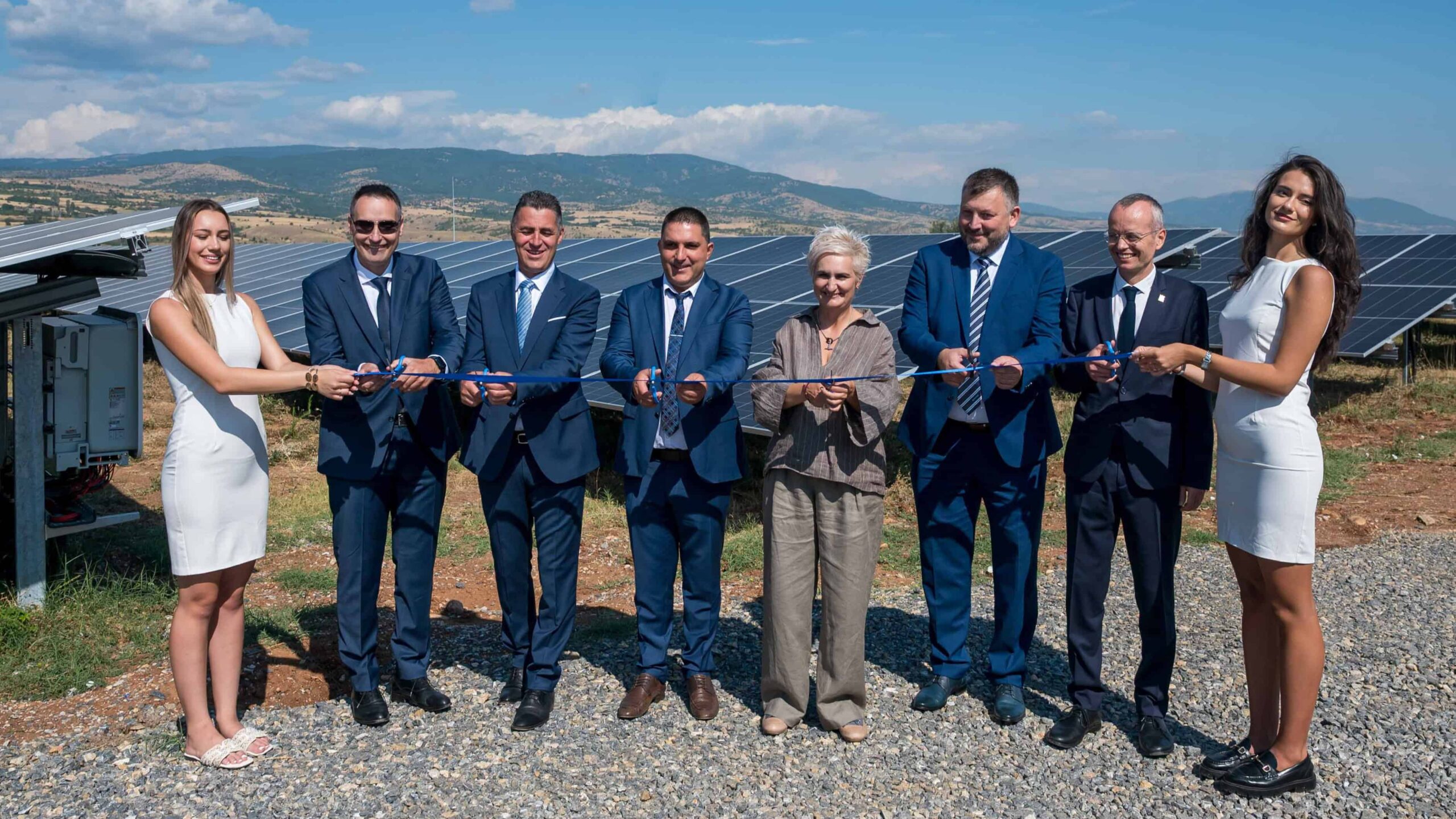 United Group откри втората си соларна централа в Бараково – част от плана за въглеродна неутралност до 2040 г. и 100% зелена енергия в България.